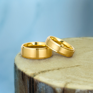 Обручальные кольца Tempusort Personalized Classic 6 мм и 8 мм, матовые, с 24-каратным золотым покрытием из титана, для мужчин, женщин, пар, подарок на помолвку - Product Image 3