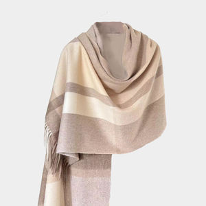 Écharpe 100% cachemire avec longues franges, étoles et châles d'hiver personnalisés pour femmes, tricot en laine et mélanges - Product Image 1