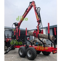 Gru idraulica per legname DIBO con portata di 6,5 m, omologata CE TUV, per macchine agricole, montata su rimorchio per legname con capacità di carico di 10 tonnellate.