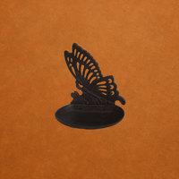 Station d'alimentation pour oiseaux en métal moulé, résistante aux intempéries, en forme de papillon, vente en gros directe d'usine, décoration de patio moderne et traditionnelle toutes saisons