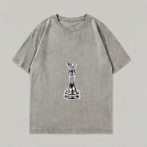 เสื้อยืดคอกลมแขนสั้นทรงปกติสำหรับผู้ชาย รุ่น King Chess Piece ผ้าเจอร์ซีย์ลำลอง 100% ผ้าฝ้าย สีเทาล้วน - Product Image 1