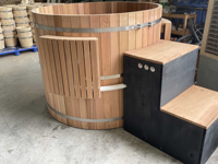Sauna Finlandais Moderne en Pin avec Poêle à Bois Extérieur, Spa 5-6 Personnes en Épicéa Massif – Fonction Vapeur Sèche