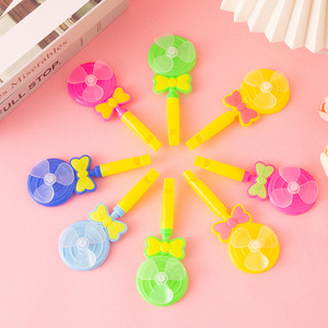 Silbato de molino de viento con forma de piruleta, juguete para niños de color caramelo, regalo portátil para niños de 4 a 6 años - Product Image 3