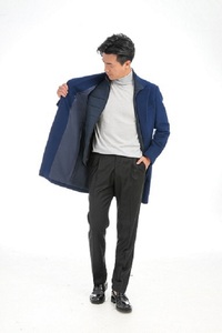 Abrigo MTM, abrigo largo, gabardina de <span class=keywords><strong>lana</strong></span> <span class=keywords><strong>gruesa</strong></span>, <span class=keywords><strong>cuello</strong></span> <span class=keywords><strong>con</strong></span> botones para otoño e invierno, <span class=keywords><strong>cuello</strong></span> vuelto de <span class=keywords><strong>lana</strong></span> personalizado para hombres - Product Image 3