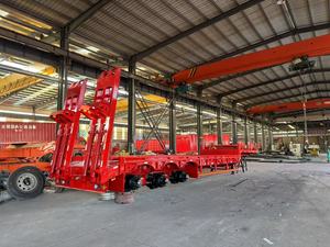 Ventas calientes Heavy-Duty 4-Axle Steel Semi-Trailer Lowboy con <span class=keywords><strong>rampa</strong></span> robusta para transporte de equipos pesados 60T Carga útil - Product Image 6