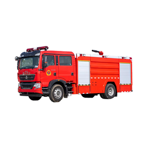 2025 Sinotruk Howo <span class=keywords><strong>Camion</strong></span> de pompiers en mousse robuste de 8 tonnes avec réservoir d'eau aérien Nouvel état pour l'intervention d'urgence et le sauvetage - Product Image 1