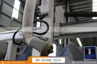 Máquina CNC de 4 Ejes para Procesamiento de Puertas de Madera con Control Syntec, Alta Rigidez, un Solo Husillo, Procesamiento Completo de Puertas