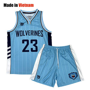 Ensemble de maillots de basket-ball imprimés respirants personnalisés - Tenue de sport sur mesure pour club - Product Image 1