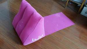 Populaire <span class=keywords><strong>gonflable</strong></span> Wedge <span class=keywords><strong>voyage</strong></span> oreiller Portable sexe flocage Booster Triangle Wedge plage oreiller <span class=keywords><strong>gonflable</strong></span> Wedge oreiller coussin - Product Image 6