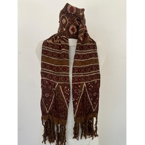 กระเป๋าผ้านิ่มแบบแฮนด์เมดพิมพ์ลาย ajrakh เครื่องประดับแฟชั่นหรูหราซักได้เหมาะสำหรับทั้งแบบดั้งเดิมและสมัยใหม่ - Product Image 4