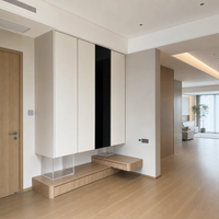 Armoire flottante sur mesure, système de rangement moderne et luxueux pour chambre à coucher avec pieds en acrylique transparent et banc en bois pour villa