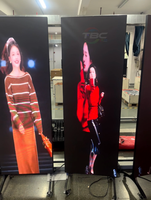 Afficheur LED pliable à pas de pixel P1.95 avec luminosité de 800 nits pour mur vidéo intérieur