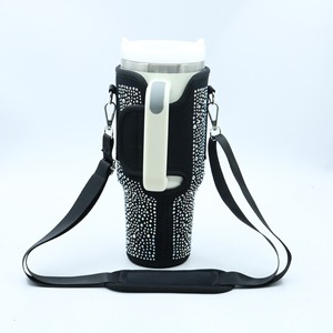 Sac de transport pour bouteille d'eau Bling pour gobelet isotherme 40oz, support en néoprène avec poignée et sangle réglable, accents de diamants glamour - Product Image 2