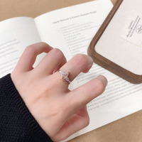Bague de luxe élégante en or rose 18 carats avec trois pierres en diamant de laboratoire rose fantaisie, taille marquise et goutte d'eau, pour femme
