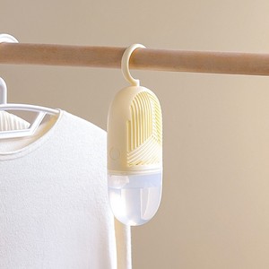 Boîte déshumidificatrice <span class=keywords><strong>anti</strong></span>-<span class=keywords><strong>humidité</strong></span> rechargeable à suspendre pour placard et armoire - Product Image 6