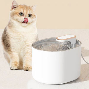 DEMI - Bebedero Automático para Mascotas con Nuevo Diseño Ecológico, Material PP, Certificado CE ISO, Capacidad de 3L para Gatos - Product Image 1