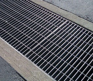 Grille en acier galvanisé pour passerelle de plateforme industrielle, revêtement de sol à charge lourde, couvercle de drainage, projet de construction - Product Image 3