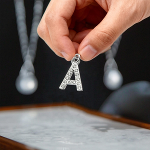 वर्णमाला पत्र एक पेंडेंट्स गैंडे और कीचेन के लिए पेलेंट ब्रेसलेट और कीचेन के लिए - Product Image 4