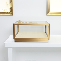 Vitrine LED de luxe 	 Plusieurs 	 Vitrine de présentation de bijoux à poser sur un comptoir, portable, en verre avec verre trempé