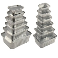 Conteneur rectangulaire en aluminium pour la cuisine, idéal pour le stockage d'aliments chauds et froids, la réchauffe et la conservation de la fraîcheur.