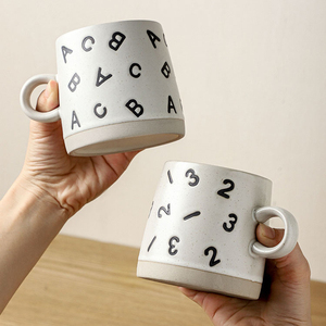 Taza de café de cerámica con diseño de letras y números japoneses Retro, tazas de oficina de desayuno de porcelana mate de 400ml para uso diario - Product Image 2