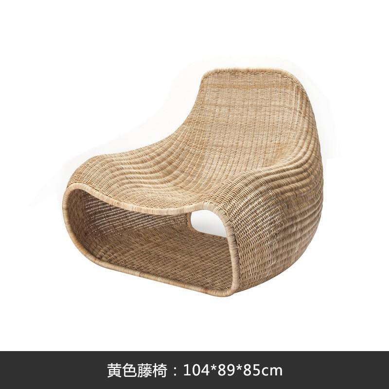 Chaise en osier jaune