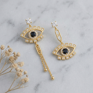Pendientes colgantes AB desiguales de latón chapado en oro de 14K con circonita cúbica negra y borde pavé, estilo exótico, sin níquel, OEM personalizado - Product Image 3