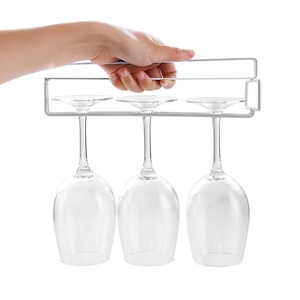 Mueble Moderno Minimalista de Hierro y Madera para Colgar Copas de Vino, con Sistema de Goteo Invertido y Panel Decorativo - Product Image 1