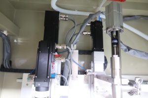 Machine de remplissage et de bouchage automatique pour gel alcoolisé 75% antidéflagrant, compatible seaux de <span class=keywords><strong>20L</strong></span>, fûts de <span class=keywords><strong>20L</strong></span>, conteneurs chimiques et bidons d'huile - Product Image 3