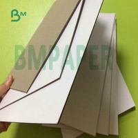 Feuille argileuse de carton de dos de gris de panneau de Duplext d'impression offset de 800gsm 900gsm pour faire des cartons