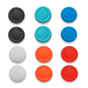 Capuchons de pouce en silicone pour manettes Joy-Con de Switch 2, protections antidérapantes en caoutchouc pour joysticks, lot de 4, emballage en sachet OPP - Product Image 1