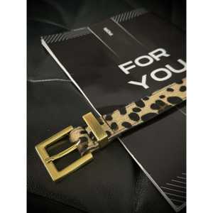 Cinturón de Mujer de Piel Sintética con Hebilla Cuadrada, Estilo Casual, Herrajes de Cobre, Accesorio de Moda - Product Image 1