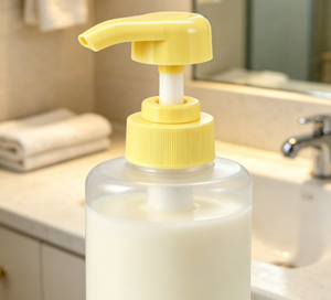 Bomba dosificadora de plástico amarilla de 4cc 33/410 con tapa de rosca acanalada para champú, gel de ducha, jabón corporal, dispensador de botellas cosméticas vacías. - Product Image 4