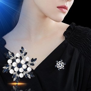 Joyería de moda chapado en rodio latón cobre flor mujeres Pin perla broche - Product Image 4
