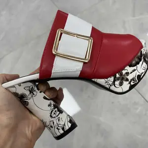 2024 vendita calda ultimo design da donna scarpe casual da donna scarpe eleganti