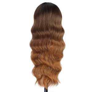 Perruque sans lacet pour femme, <span class=keywords><strong>cheveux</strong></span> longs bouclés dégradés marron, résistante à la chaleur, modèle L012, style européen et américain, pour le marché transfrontalier - Product Image 3