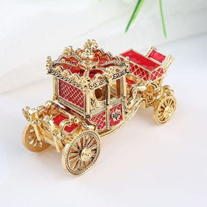 Artigianato Decorativo a Forma di Carrozza con Corona, Intarsiato di Diamanti e Smaltato, Decorazione per la Casa - Product Image 4