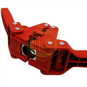 Macchina Tappatrice per Bottiglie Emily Ferrari con Due Leve e Attacchi Intercambiabili per Tappi da 26/29 mm (Manuale) - Product Image 4