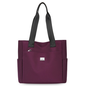 Sac fourre-tout en tissu Oxford pour femme, grande capacité, résistant à l'eau, minimaliste, sac à bandoulière pour tous les jours, printemps 2025 - Product Image 4