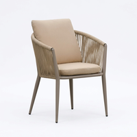 Chaise de salle à manger en rotin tressé durable et écologique pour l'extérieur, fauteuil de jardin avec structure en aluminium, coussin imperméable pour patio et terrasse