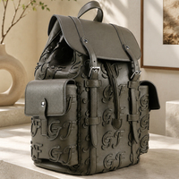 Sac à dos en cuir PU vert olive pour homme avec patch lettre GF, à cordon de serrage et rabat, avec bretelles réglables pour les voyages et l'usage quotidien