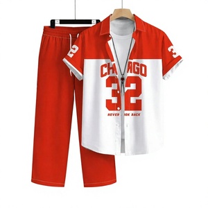 Ensemble de chemises et pantalons personnalisés en gros, légers, respirants, à manches courtes, style universitaire, color block, streetwear, pour hommes - Product Image 1