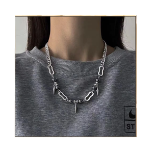 Europa e Stati Uniti hip-hop rivetti scuri giuntura perline in acciaio cubano catena punk goth collane - Product Image 1