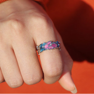 Elegante anello a forma di farfalla con fiori per donna, design in smalto colorato, gioielli alla moda per tutti i giorni - Product Image 4