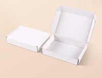 Boîte d'expédition ondulée ultra-robuste de taille moyenne à grande, en kraft blanc écologique, pliable, avec logo personnalisé, pour t-shirts, livres, produits de soin de la peau