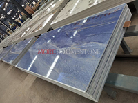 Grandes dalles de porcelaine d'extérieur en granit bleu brésilien Azul Macaubas