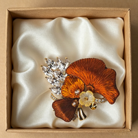 Broche Feuille de Ginkgo Broderie Miao Faite à la Main, Incrustation Micro-Cristal Doré, Luxe, Cadeau de Mariage/Fiançailles pour Femme, Tendance