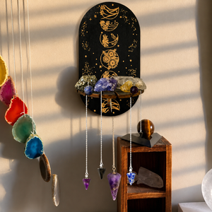 Étagère murale flottante en bois style Bohème Sorcière, personnalisable avec gravure gothique, pour l'altière, la sorcellerie et la décoration spirituelle de la maison - Product Image 2