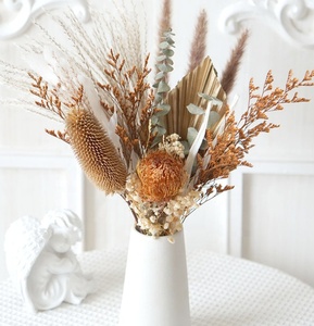 Vente en gros de <span class=keywords><strong>fleurs</strong></span> décoratives fraîches de haute qualité <span class=keywords><strong>Bouquet</strong></span> de <span class=keywords><strong>fleurs</strong></span> séchées artificielles <span class=keywords><strong>Bouquet</strong></span> de vraies <span class=keywords><strong>fleurs</strong></span> naturelles <span class=keywords><strong>sèches</strong></span> pour la fête des mères - Product Image 3