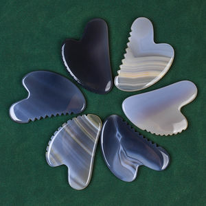 Logo personnalisé 100% véritable agate grise naturelle outil de Guasha pour le visage gris Jade <span class=keywords><strong>Gus</strong></span> Sha pierre masseur soins de la peau du visage Gua Sha avec dents - Product Image 4